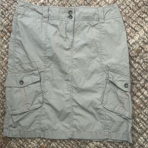 Esprit Cargo Skirt - 100% Cotton 
Waist 17” Length 22”